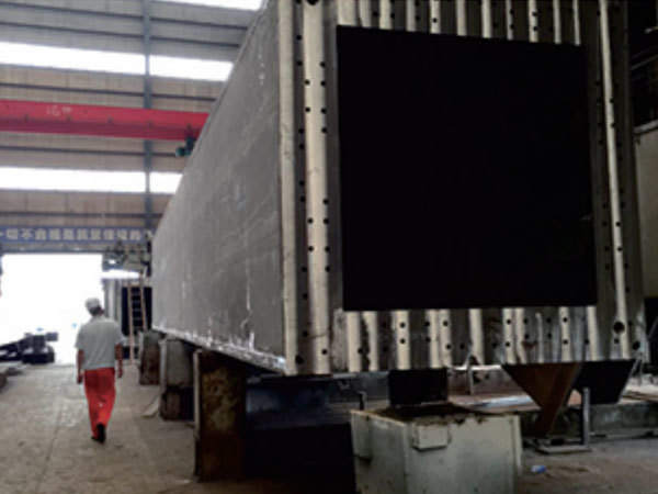 電(diàn)廠(chǎng)箱型柱（尺寸3米×3米）